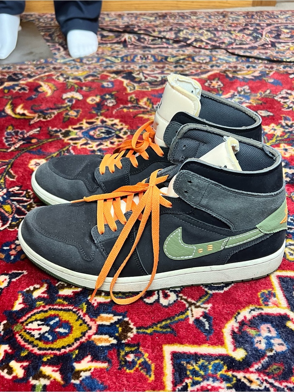 Air Jordan 1 Mid SE Craft (14) - Anthracite, Black, Bright Mandarin, Sky - Picture 4 of 6